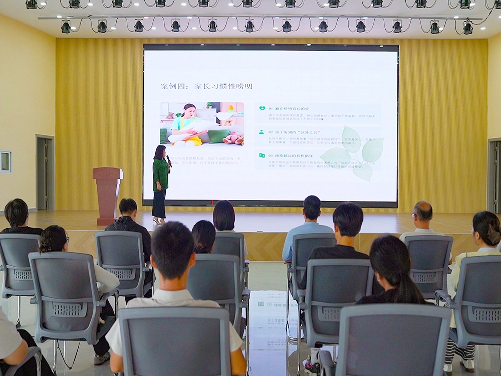 自贡孩子叛逆不听话学校怎么联系？择校指南