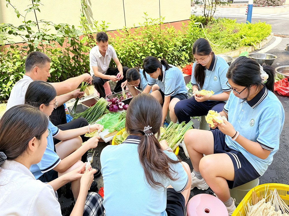 自贡问题青少年管教学校怎么联系？本地寄宿培育机构择校指南